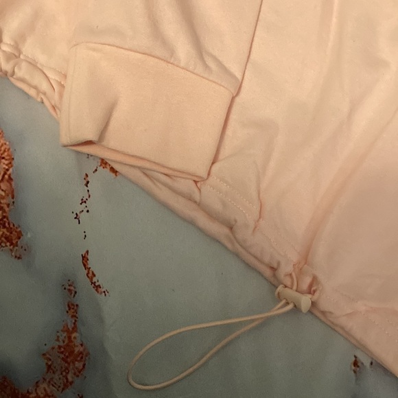 Nickelodeon Fifth Sun SpongeBob SquarePants Graphic Toggle Cropped Sweatshirt - Picture 3 of 9